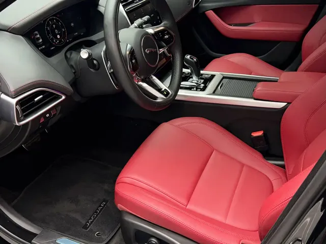 Jaguar XEL — Фото автомобиля 13