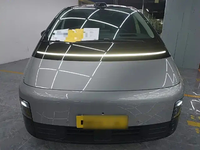 Li Auto MEGA — Фото автомобиля 2