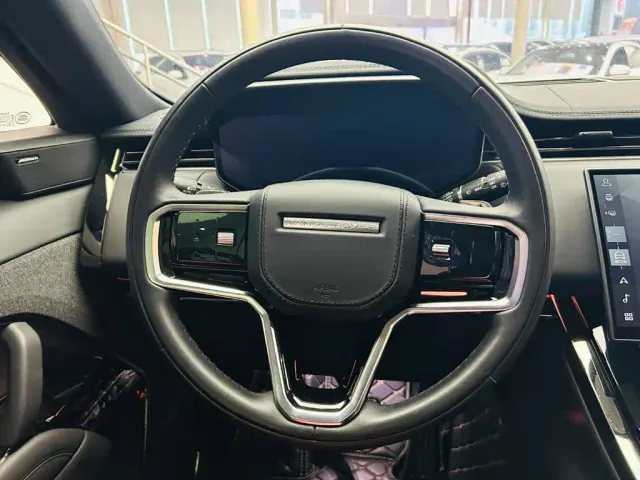 Land Rover Range Rover Sport — Фото автомобиля 15