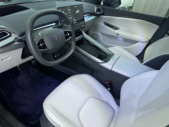 Arcfox Alpha S5 — Фото автомобиля 3