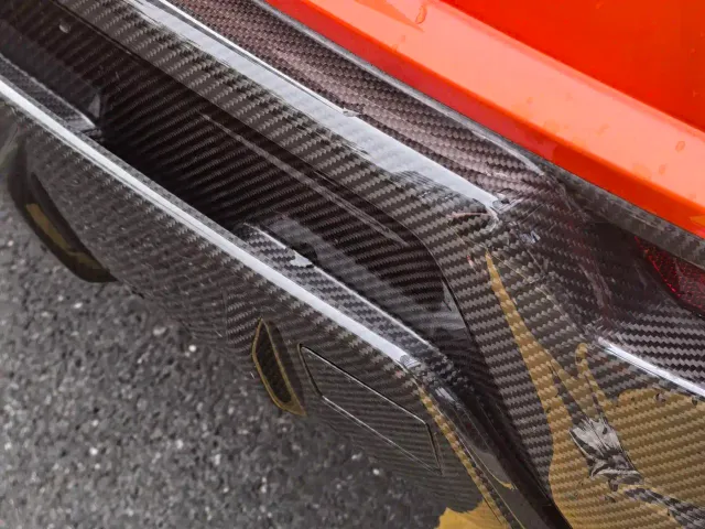 Lamborghini Urus — Фото автомобиля 14