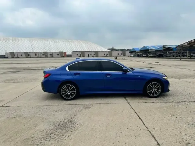 BMW 3 Series — Фото автомобиля 4