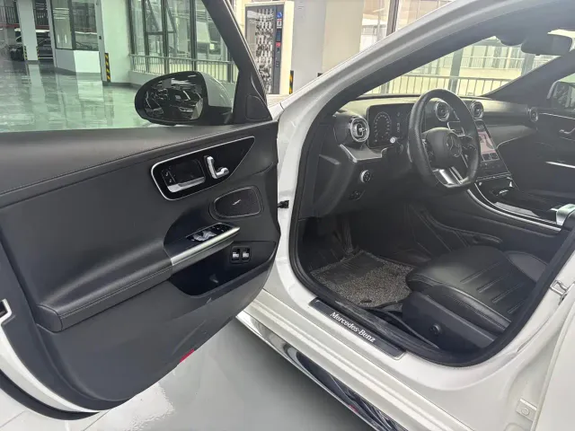 Mercedes-Benz C-Class — Фото автомобиля 5