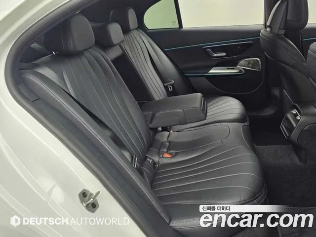 Mercedes-Benz E-Class W214 — Фото автомобиля 12