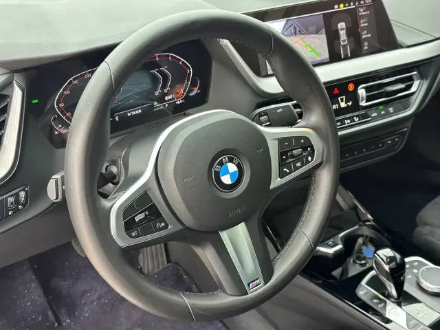 BMW 2 Series — Фото автомобиля 11