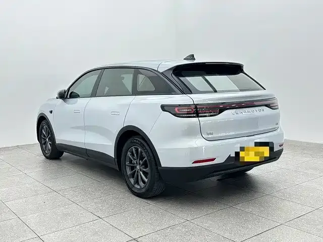 Leapmotor C11 — Фото автомобиля 4