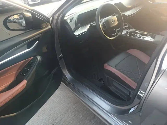 Changan Eado — Фото автомобиля 15