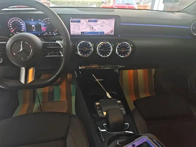 Mercedes-Benz A-Class — Фото автомобиля 12