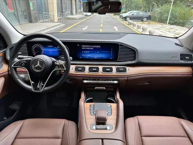 Mercedes-Benz GLE-Class — Фото автомобиля 9