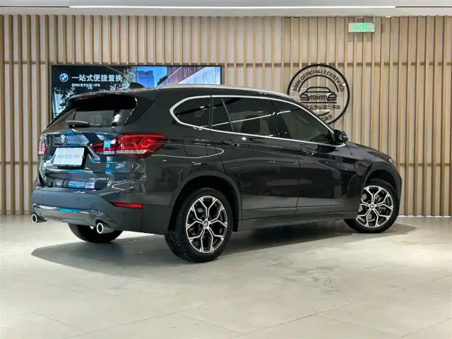 BMW X1 — Фото автомобиля 5