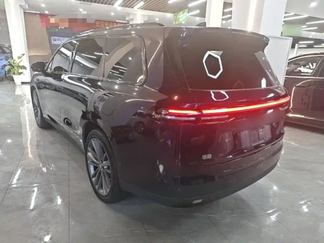 Leapmotor C16 — Фото автомобиля 4