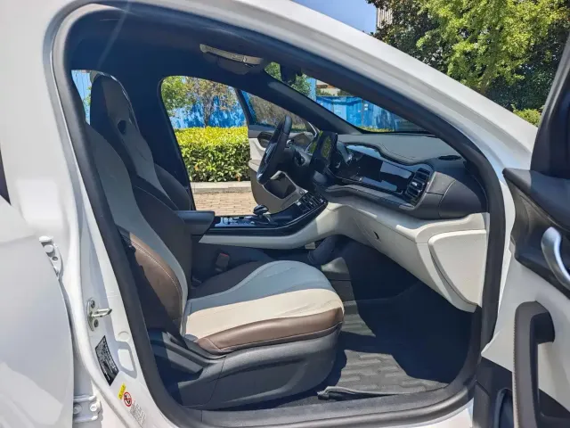 BYD Qin PLUS — Фото автомобиля 6