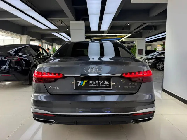 Audi A4L — Фото автомобиля 4