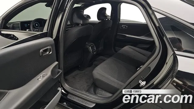 Hyundai Ioniq6 — Фото автомобиля 7
