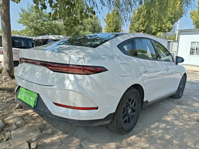 BYD Qin PLUS — Фото автомобиля 6