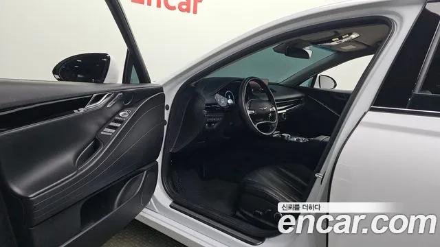 Genesis G80 Бензин 2.5 турбо 2WD — Фото автомобиля 10