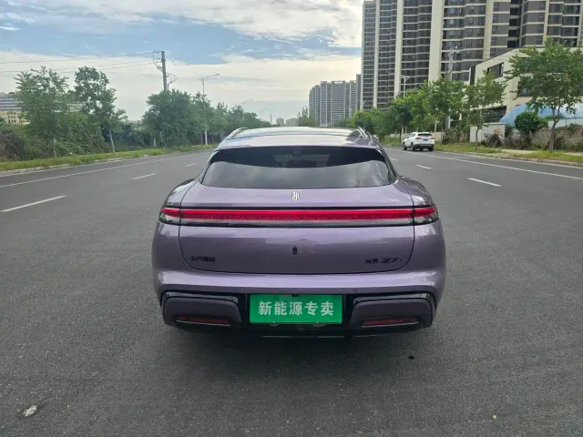 Shangjie Z7T — Фото автомобиля 8