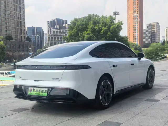 Dongfeng eπ 007 — Фото автомобиля 17