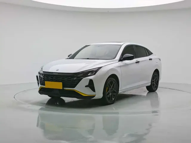 Фотография автомобиля — Dongfeng Yixuan