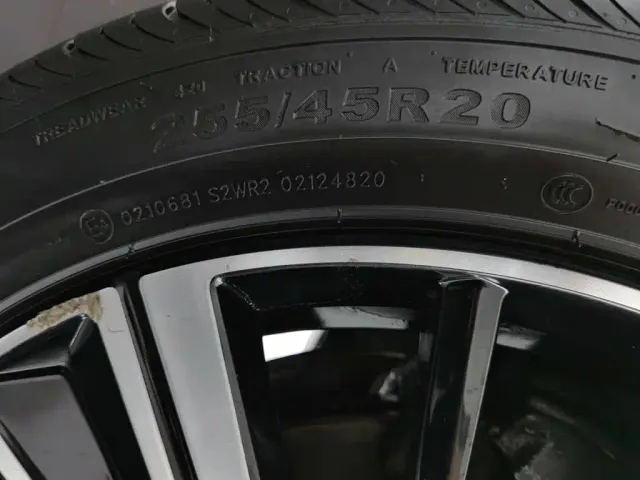 Volvo XC60 — Фото автомобиля 24