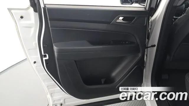 KG_Mobility_Ssangyong Rexton Новый Rexton Sport Дизель 2.2 4WD — Фото автомобиля 25
