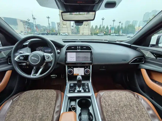 Jaguar XEL — Фото автомобиля 14