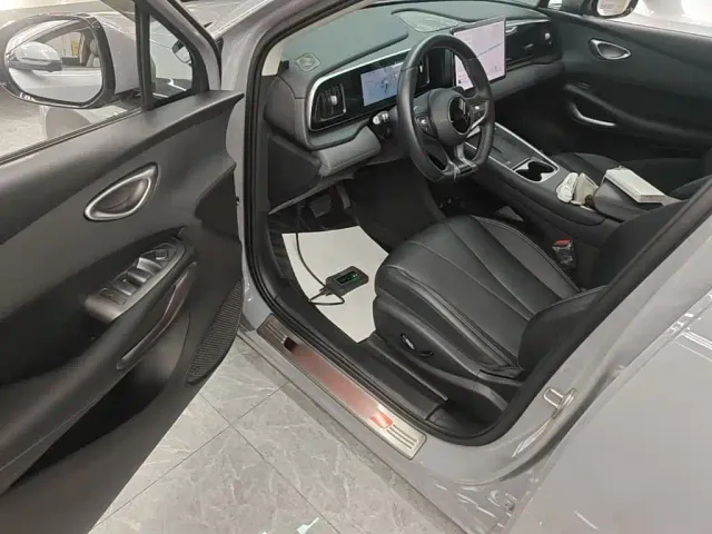 BYD Sealion 05 EV — Фото автомобиля 15