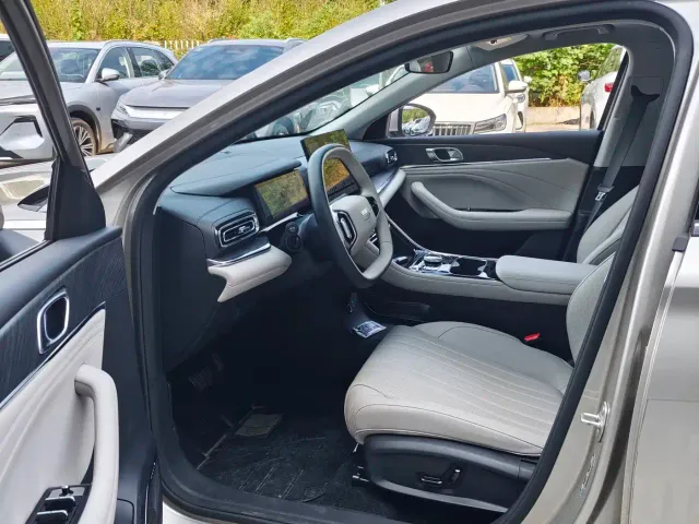 Geely Galaxy Stellar 6 — Фото автомобиля 5