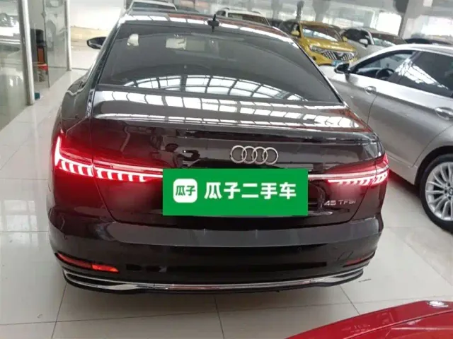 Audi A6L — Фото автомобиля 3