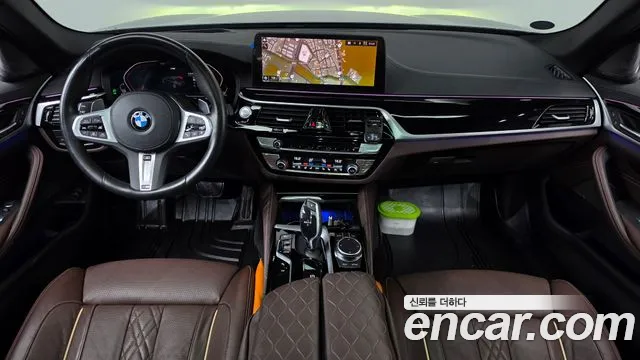 BMW 5 Series G30 — Фото автомобиля 10