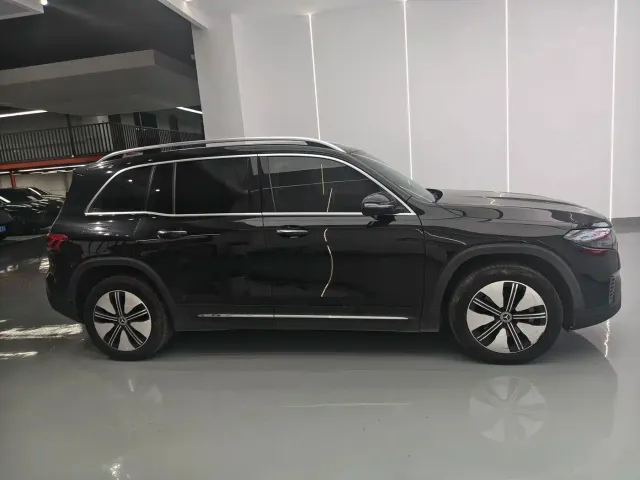 Mercedes-Benz EQB — Фото автомобиля 15