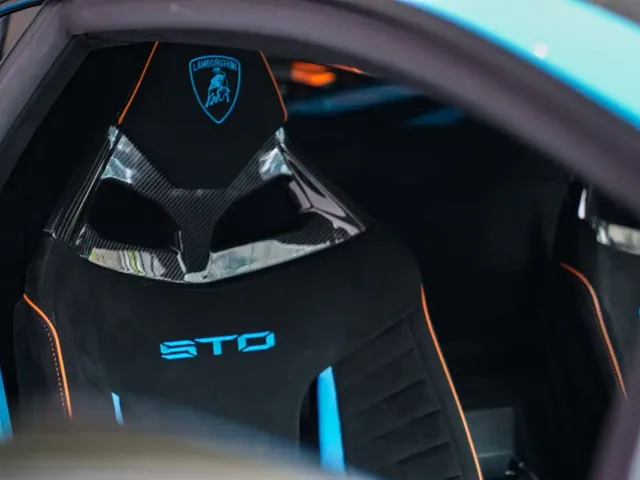 Lamborghini Huracan — Фото автомобиля 10