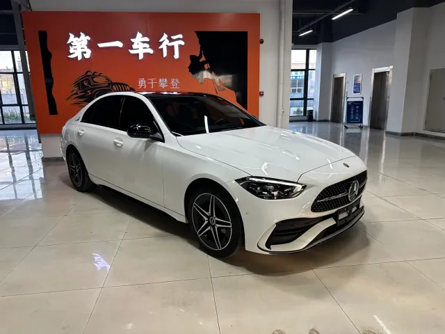 Mercedes-Benz C-Class — Фото автомобиля 2
