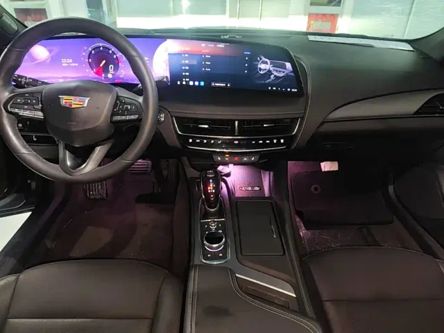 Cadillac CT5 — Фото автомобиля 13