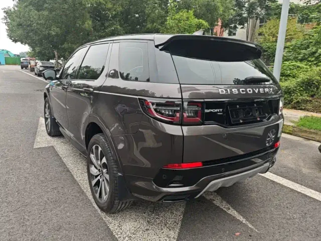 Land Rover Discovery Sport — Фото автомобиля 4