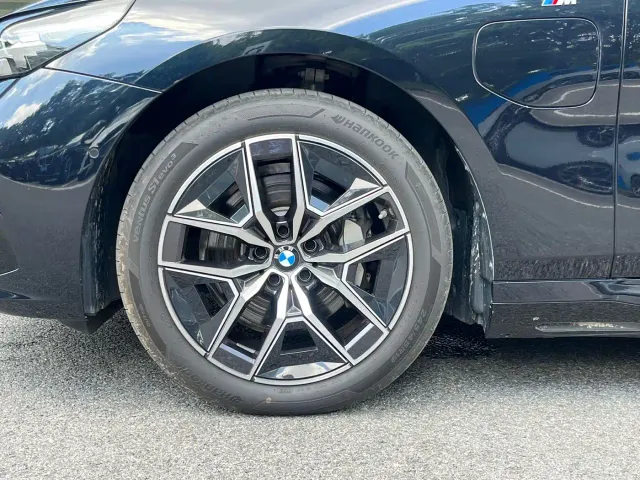 BMW i5 — Фото автомобиля 7