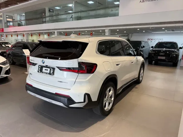 BMW X1 — Фото автомобиля 4