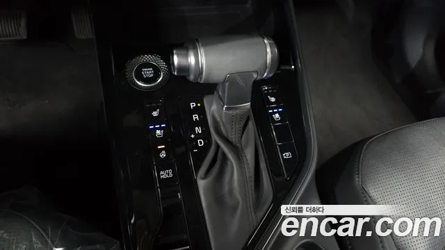 Kia Niro — Фото автомобиля 9