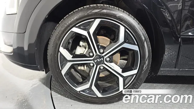 Kia Niro — Фото автомобиля 5