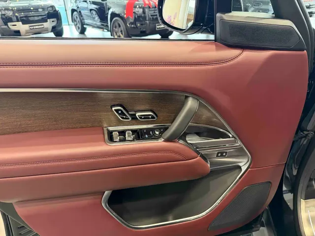 Land Rover Range Rover — Фото автомобиля 4