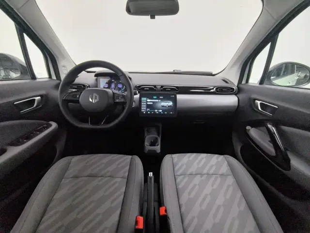 Leapmotor T03 — Фото автомобиля 5