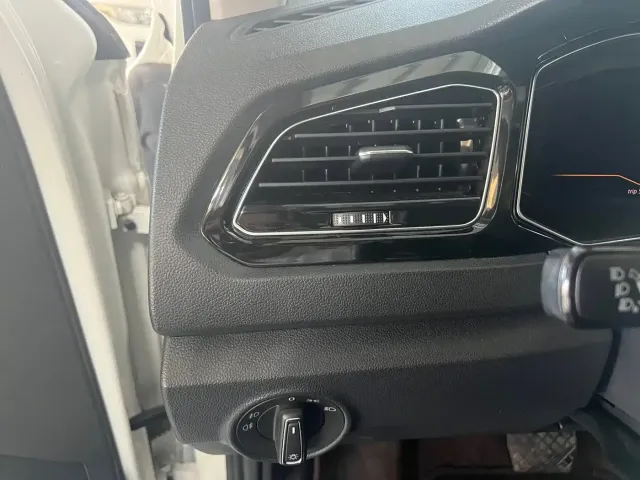 Volkswagen Volkswagen T-ROC 2022 280TSI DSG 2WD Comfort PLUS — Фото автомобиля 16
