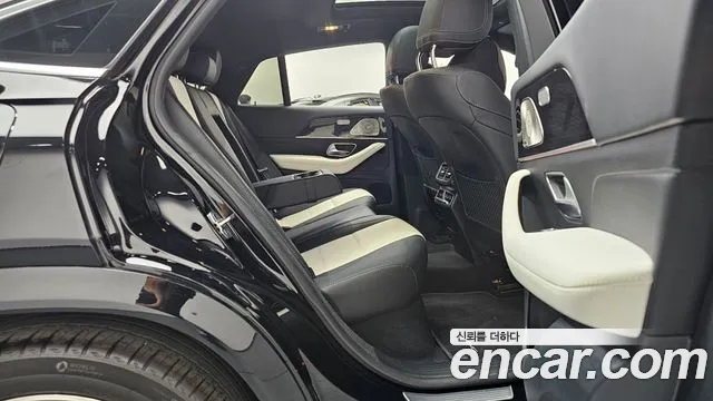 Mercedes-Benz GLE-Class — Фото автомобиля 12