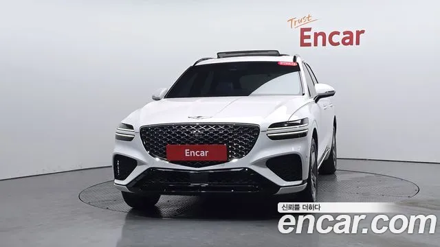 Genesis GV70 2.5T Бензин 2WD — Фото автомобиля 3