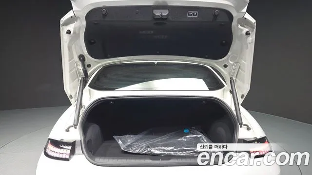Hyundai Ioniq 6 — Фото автомобиля 25