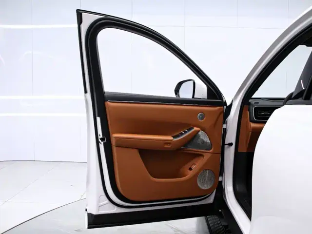 Aito M7 — Фото автомобиля 12