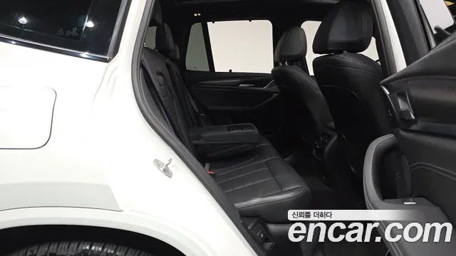 BMW X3 xDrive 20i M Sport Pro — Фото автомобиля 9