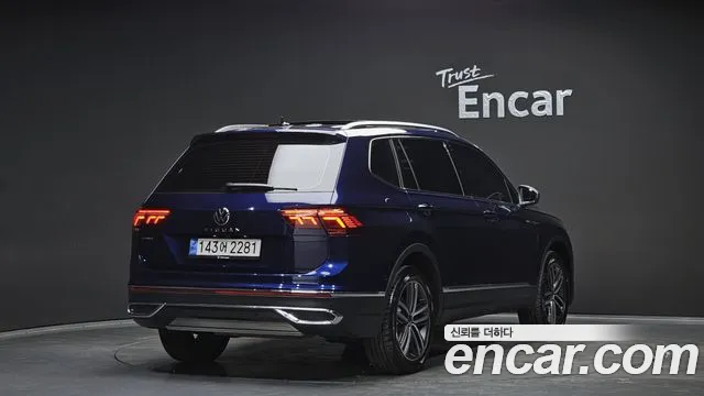 Volkswagen Tiguan — Фото автомобиля 2
