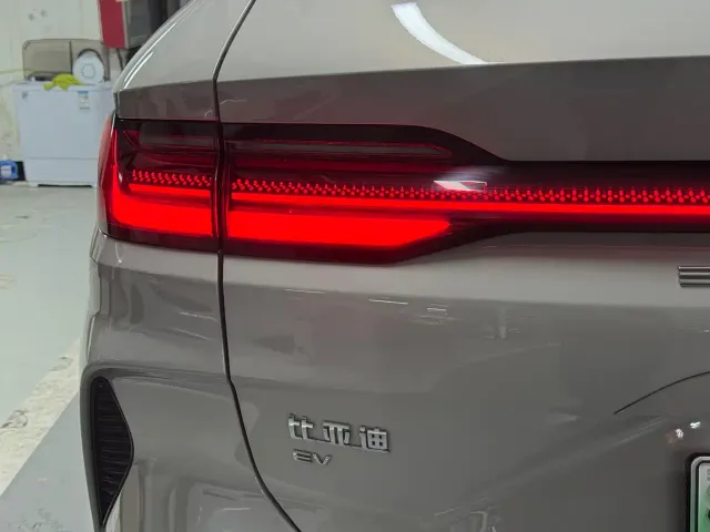 BYD Song PLUS — Фото автомобиля 13