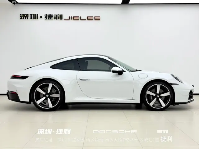 Porsche 911 — Фото автомобиля 3